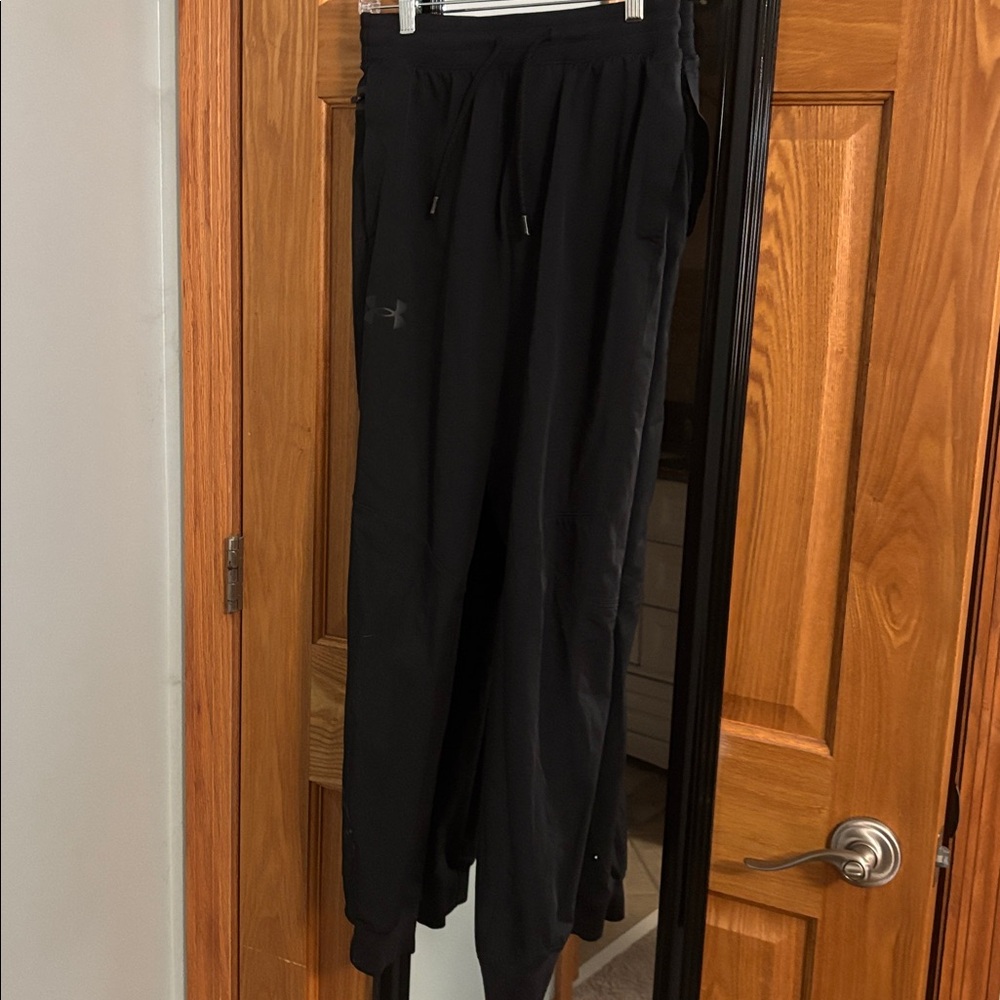Under Armour Charcoal Athletic Pants